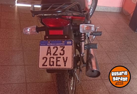Motos - Zanella Rx 150 Z7 2025 Nafta 1700Km - En Venta