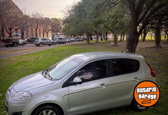Autos - Fiat PALIO ATRACTIVE 1.4 2015 Nafta 136000Km - En Venta
