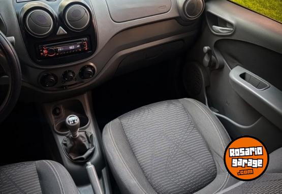 Autos - Fiat PALIO ATRACTIVE 1.4 2015 Nafta 136000Km - En Venta