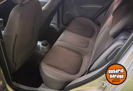 Autos - Fiat PALIO ATRACTIVE 1.4 2015 Nafta 136000Km - En Venta