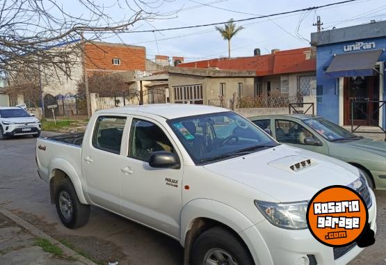 Camionetas - Toyota Hilux 2014 Diesel 176000Km - En Venta