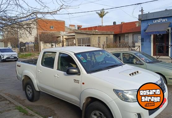 Camionetas - Toyota Hilux 2014 Diesel 176000Km - En Venta