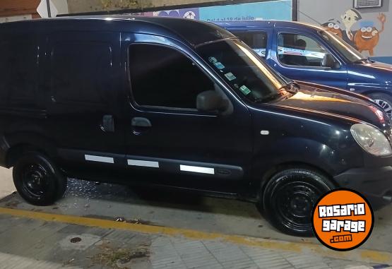 Utilitarios - Renault Kangoo 2015 GNC 123000Km - En Venta