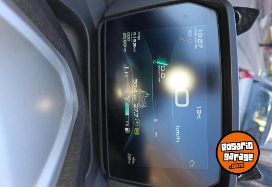 Motos - Voge Sr4 max pro 2024 Nafta 2569Km - En Venta
