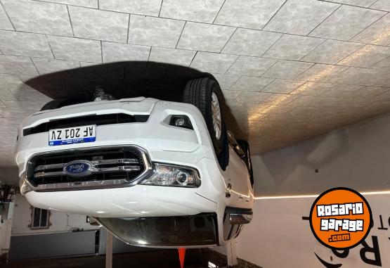Camionetas - Ford Ranger 2.5 nafta 2022 GNC 81000Km - En Venta