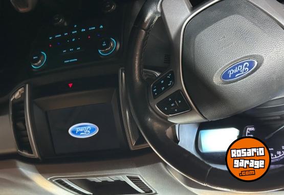 Camionetas - Ford Ranger 2.5 nafta 2022 GNC 81000Km - En Venta