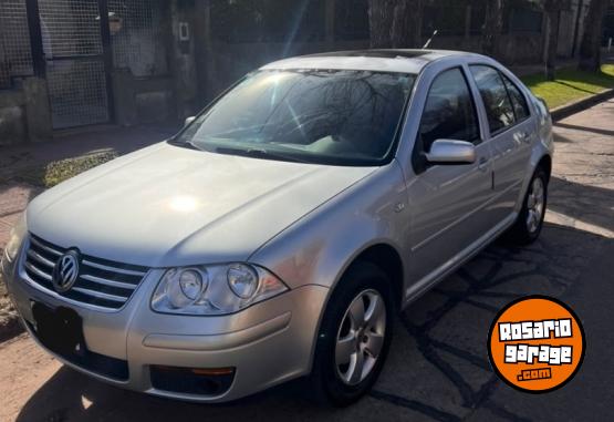 Autos - Volkswagen BORA 2.0 TRENDLINE 2011 GNC 160000Km - En Venta