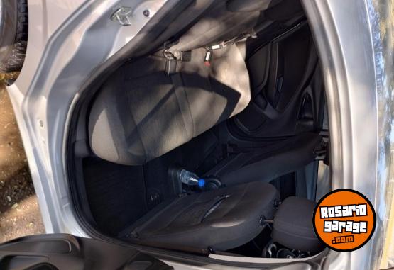 Autos - Fiat Cronos 1.3 DIVER 2020 Nafta 133500Km - En Venta