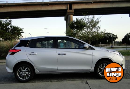 Autos - Toyota Yaris 2023 Nafta 12000Km - En Venta
