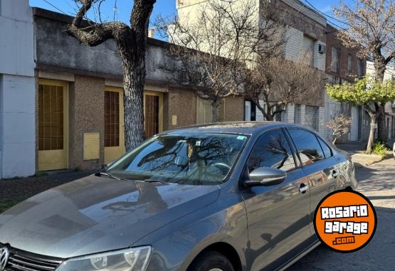 Autos - Volkswagen Vento 2012 Nafta 182000Km - En Venta