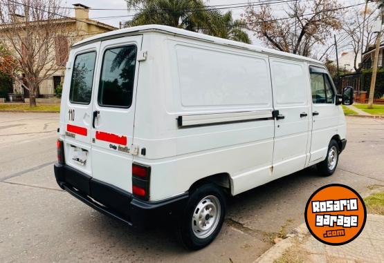 Utilitarios - Renault Trafic 2002 Diesel 500000Km - En Venta