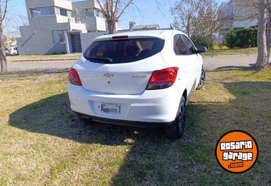 Autos - Chevrolet Onix ltz 2015 Nafta 122000Km - En Venta