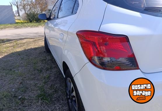 Autos - Chevrolet Onix ltz 2015 Nafta 122000Km - En Venta