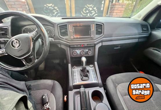 Camionetas - Volkswagen AMAROK COMFORTLINE AUT4X2 2017 Diesel 144000Km - En Venta
