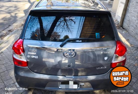 Autos - Toyota Etios XLS 2015 Nafta 71110Km - En Venta