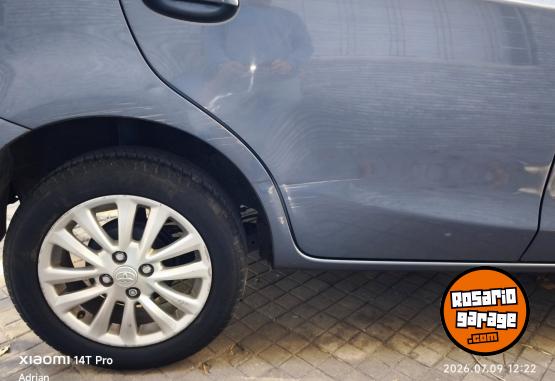Autos - Toyota Etios XLS 2015 Nafta 71110Km - En Venta