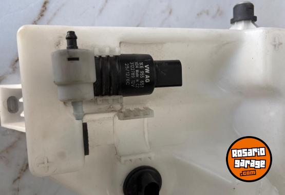 Accesorios para Autos - Depósito Lavaparabrisas Touareg - En Venta