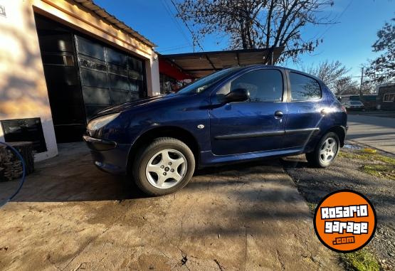 Autos - Peugeot 206 2006 Diesel 215380Km - En Venta