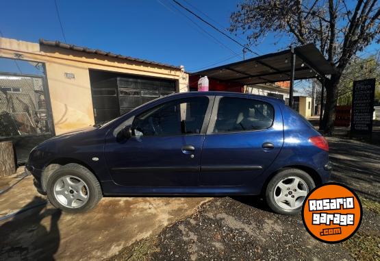 Autos - Peugeot 206 2006 Diesel 215380Km - En Venta