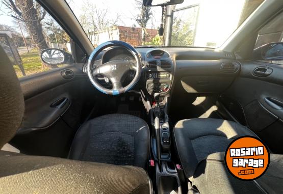 Autos - Peugeot 206 2006 Diesel 215380Km - En Venta