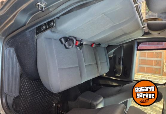 Camionetas - Volkswagen Amarok 2015 DC 4x2 2015 Diesel 211000Km - En Venta