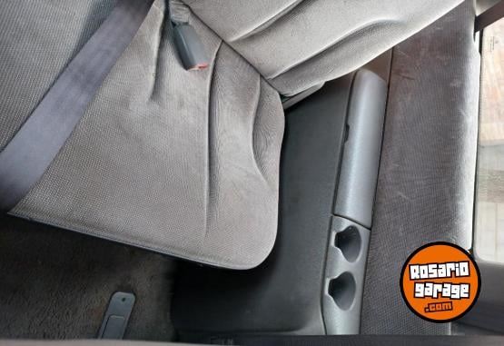 Camionetas - Dodge Caravan 1993 GNC 200000Km - En Venta