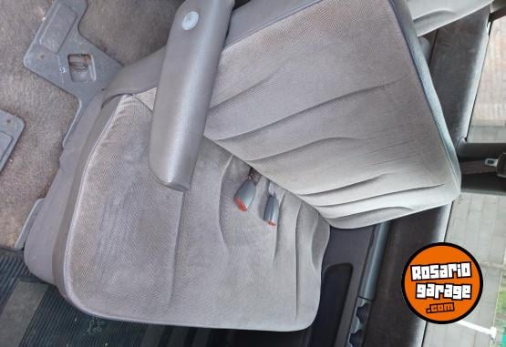 Camionetas - Dodge Caravan 1993 GNC 200000Km - En Venta