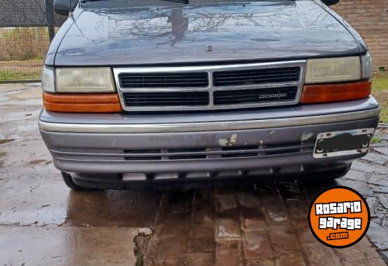 Camionetas - Dodge Caravan 1993 GNC 200000Km - En Venta