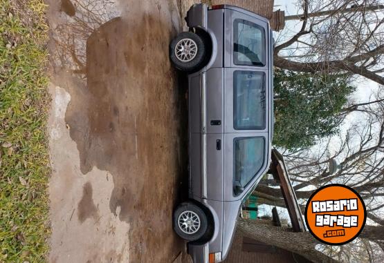 Camionetas - Dodge Caravan 1993 GNC 200000Km - En Venta