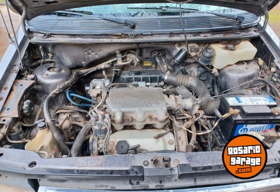 Camionetas - Dodge Caravan 1993 GNC 200000Km - En Venta