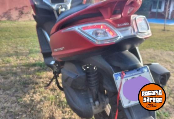 Motos - Kymco DOWN TOWN 350 -INYECCION 2023 Nafta 4500Km - En Venta