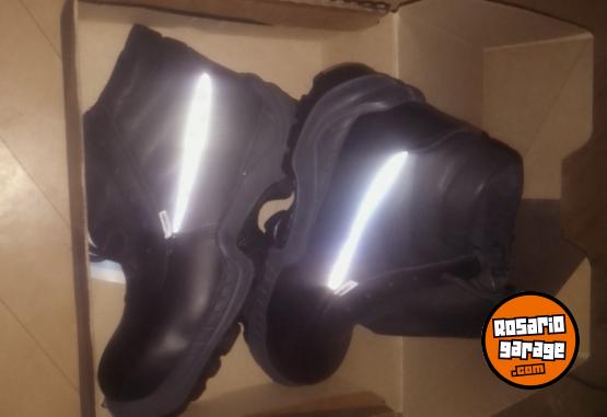 Indumentaria - Zapatos de trabajo - En Venta
