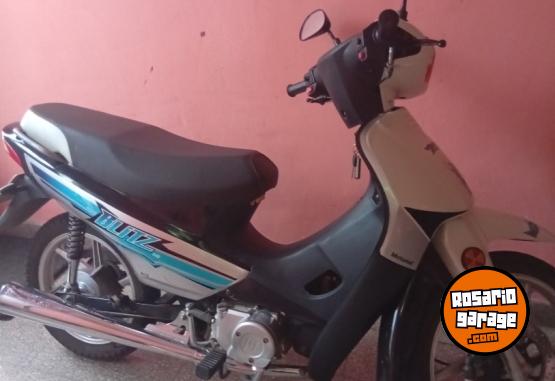 Motos - Motomel Blitz full v8 2020 Nafta 3750Km - En Venta