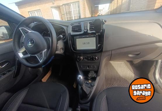 Autos - Renault Logan 2025 Nafta 35000Km - En Venta