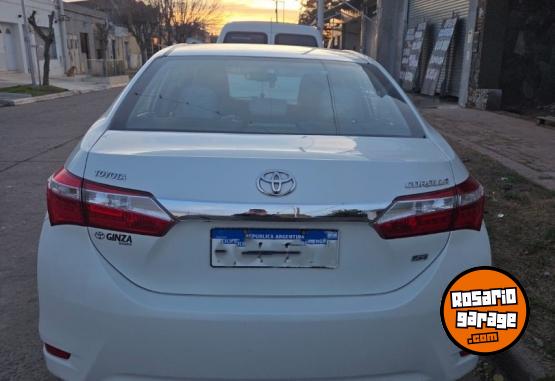 Autos - Toyota XEI PACK 2016 Nafta 225000Km - En Venta