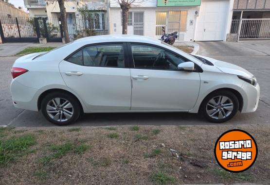 Autos - Toyota XEI PACK 2016 Nafta 225000Km - En Venta