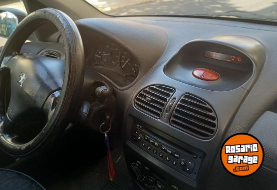 Autos - Peugeot 206 hdi 2007 Diesel 195000Km - En Venta