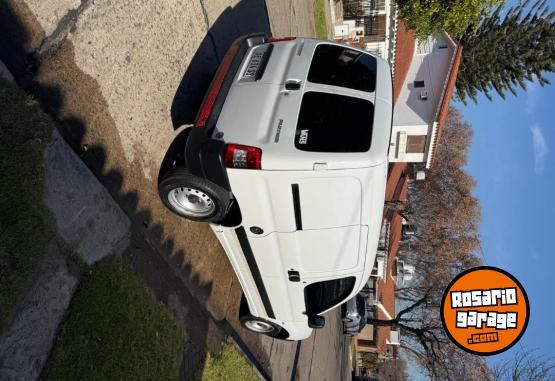 Utilitarios - Peugeot Partner confort furgón 2021 Diesel 80000Km - En Venta