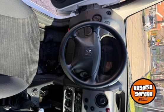 Utilitarios - Peugeot Partner confort furgón 2021 Diesel 80000Km - En Venta