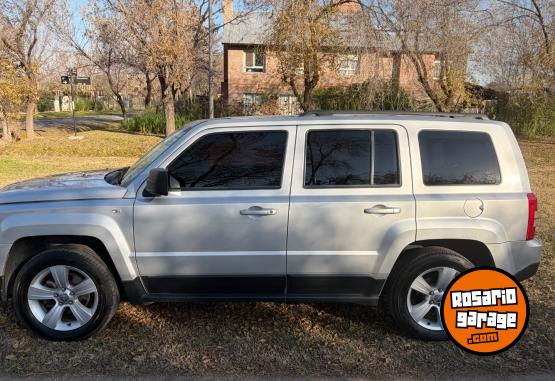 Camionetas - Jeep Patriot Sport  2.4 4x4 2012 Nafta 131000Km - En Venta