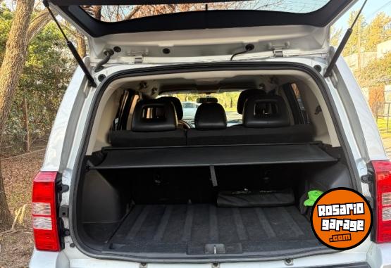 Camionetas - Jeep Patriot Sport  2.4 4x4 2012 Nafta 131000Km - En Venta