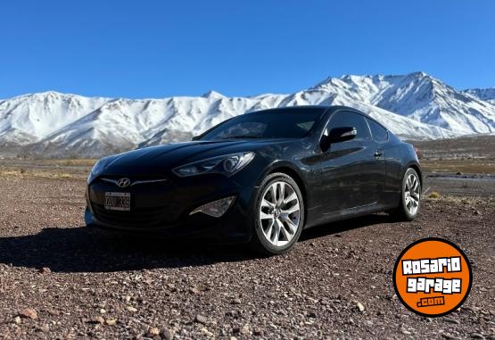 Autos - Hyundai Genesis 2014 Nafta 150000Km - En Venta