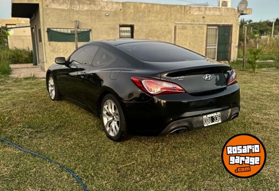 Autos - Hyundai Genesis 2014 Nafta 150000Km - En Venta