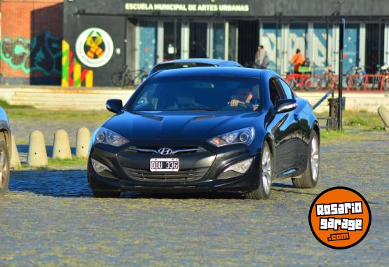 Autos - Hyundai Genesis 2014 Nafta 150000Km - En Venta