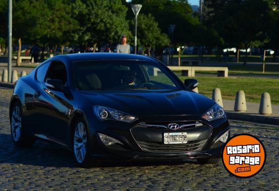 Autos - Hyundai Genesis 2014 Nafta 150000Km - En Venta