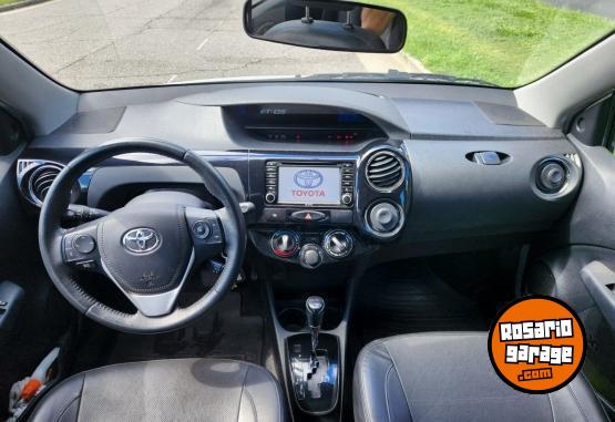 Autos - Toyota Etios 2017 Nafta 65000Km - En Venta