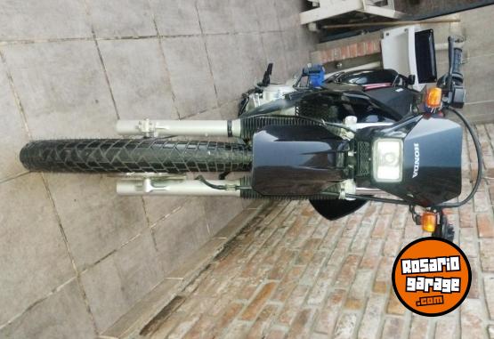 Motos - Honda XR tornado 250 2022 Nafta 29303Km - En Venta