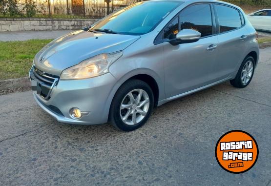 Autos - Peugeot 208 2013 Nafta 123Km - En Venta