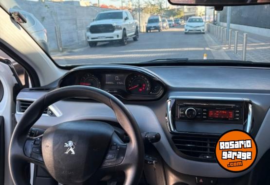 Autos - Peugeot 208 active 2014 Nafta 48000Km - En Venta