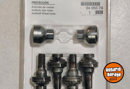Accesorios para Autos - Tuercas de seguridad Citroen/Peugeot - En Venta